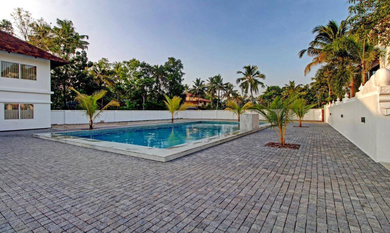 Treebo Premium Travancore Palace Cherthala Alappuzha Exterior photo