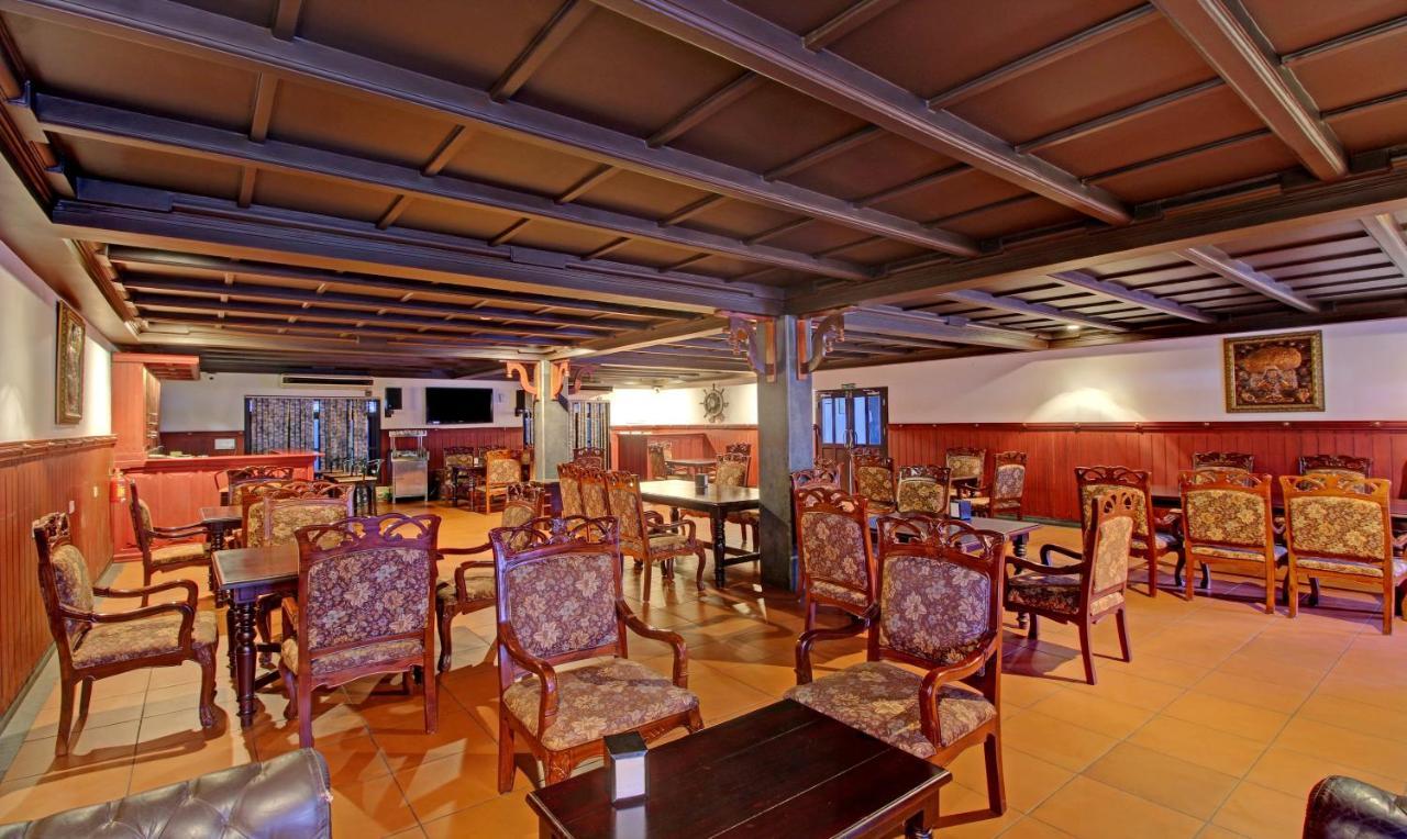 Treebo Premium Travancore Palace Cherthala Alappuzha Exterior photo