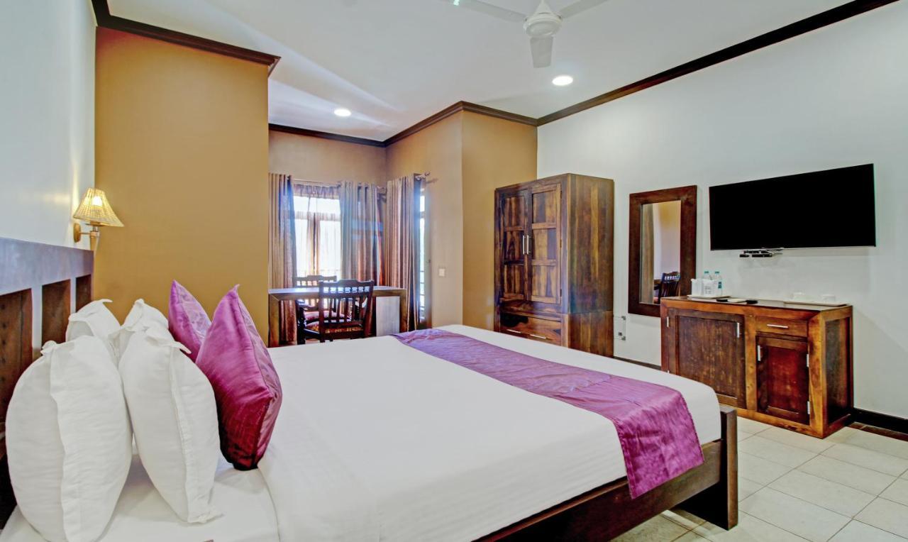 Treebo Premium Travancore Palace Cherthala Alappuzha Exterior photo