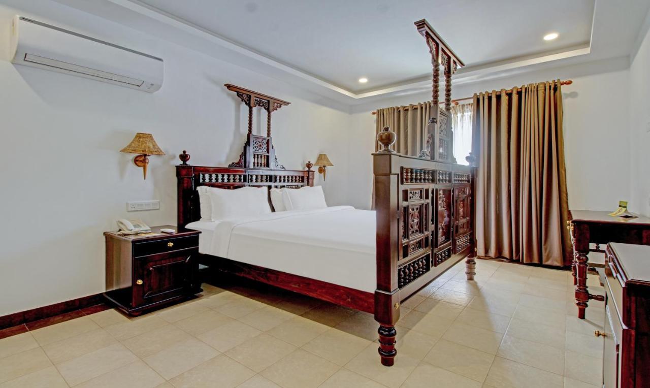 Treebo Premium Travancore Palace Cherthala Alappuzha Exterior photo